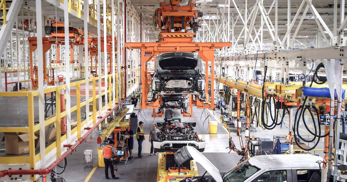 Ford taglia fino a 8.000 posti di lavoro: i motori a combustione devono finanziare le ambizioni elettriche |  Economia