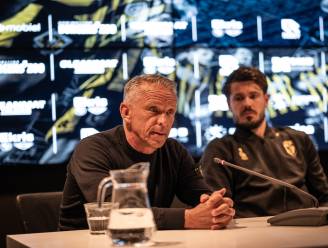 Trainer Sturing spreekt de liefhebber bij kansloze degradant Vitesse aan: ‘Al is het de Sneeuwballencup, dan ga je er nog voor’