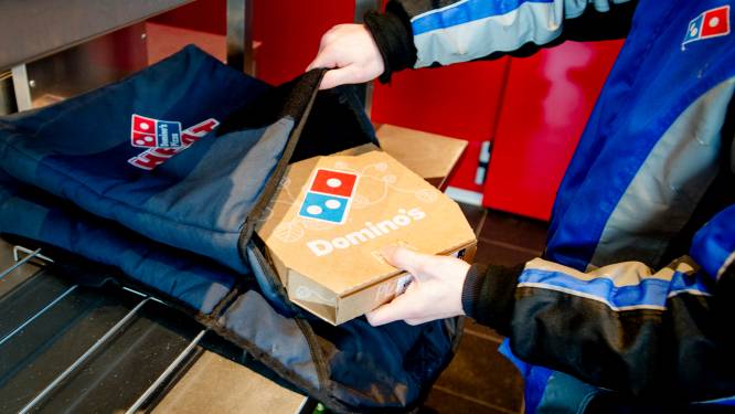 Bang dat je corona krijgt van bezorger? Domino’s Pizza en AH gaan over tot actie