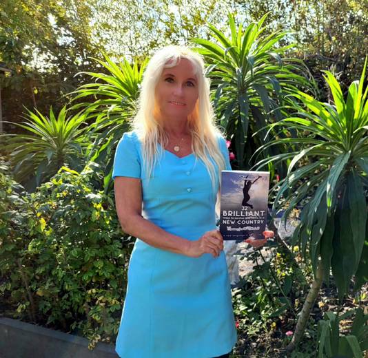 De uit Sint Petersburg afkomstige Tsarina Natalia schreef een boek over twintig jaar integreren in Nederland: 'Leer eerst de taal en de cultuur!"