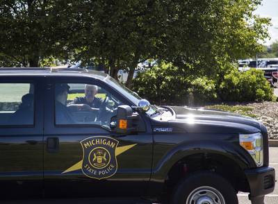 Baby lag dagen bij dode ouders in motelkamer