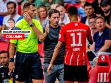 Column Van Hanegem | In een topwedstrijd handelt Schmidt alsof PSV nog in de voorbereiding speelt