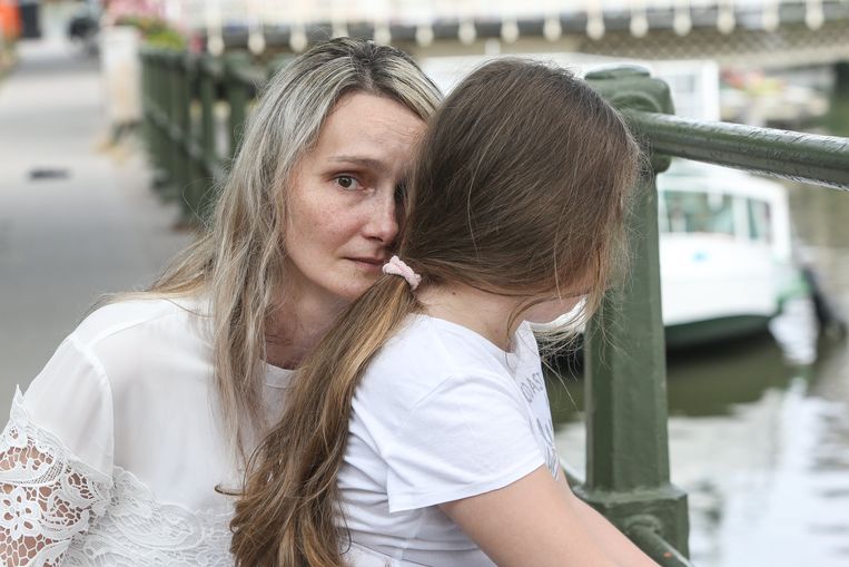 ‘Ik voer deze strijd voor mijn dochtertje. In september gaat ze naar de lagere school: dan zal ze heel concrete vragen beginnen te stellen. Hopelijk heb ik dan genoeg informatie.’ Beeld Photo News