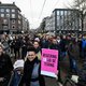 Politie treedt op tegen actievoerders op coronaprotest in Amsterdam