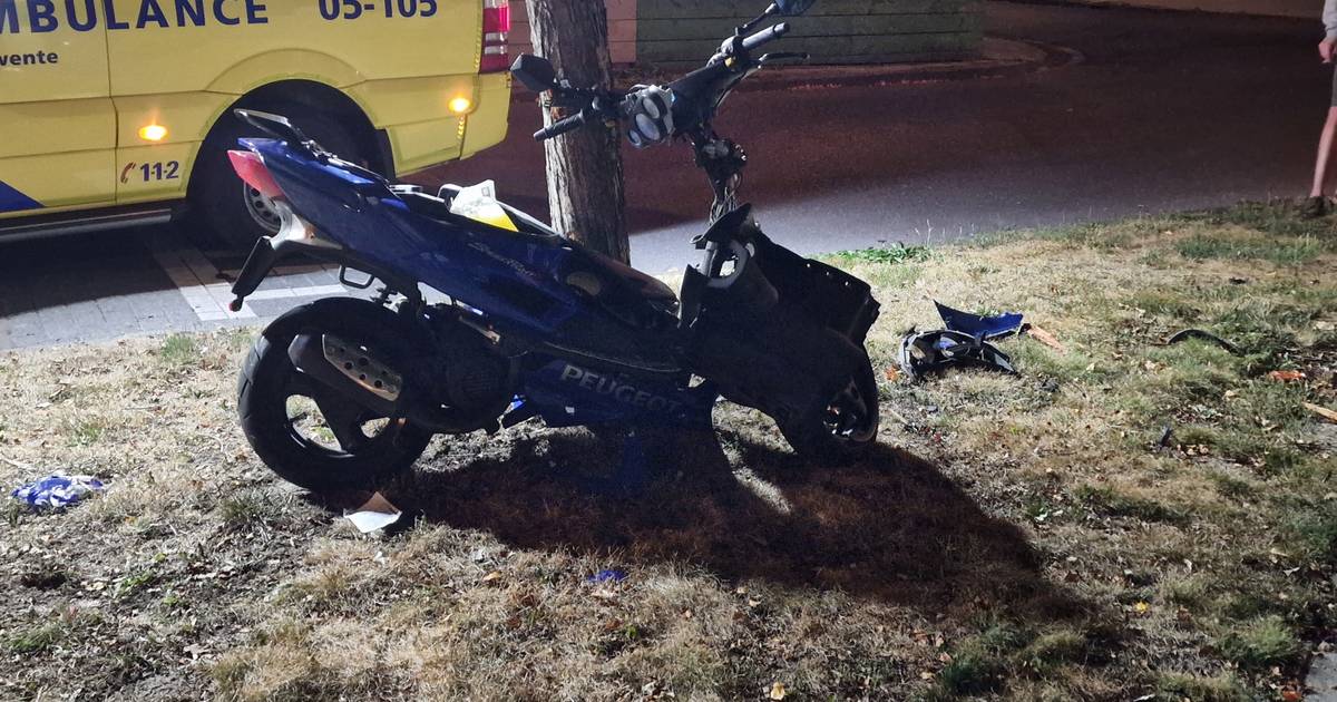 Bestuurder van scooter gewond na eenzijdig ongeval in Hengelo.