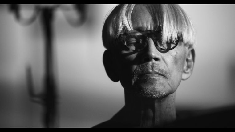 Ryuichi Sakamoto
12 Beeld rv