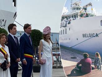 VIDEO. Voor het eerst in haar eentje: prinses Elisabeth doopt onderzoeksschip Belgica in Gent met een goeie fles