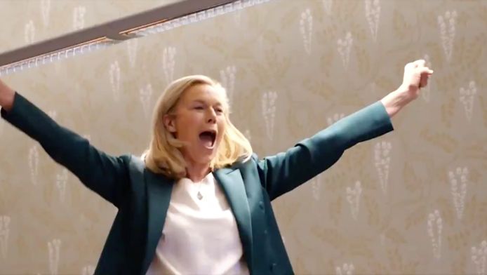 Sigrid Kaag danste letterlijk op tafel toen ze de verkiezingsuitslag hoorde.