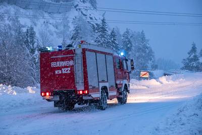 Winterse bosbrand in Italiaanse bergregio Zuid-Tirol