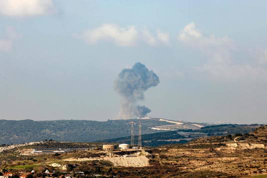 Israele bombarda la città di Aita al-Shaab nel sud del Libano.  (18/12/23)