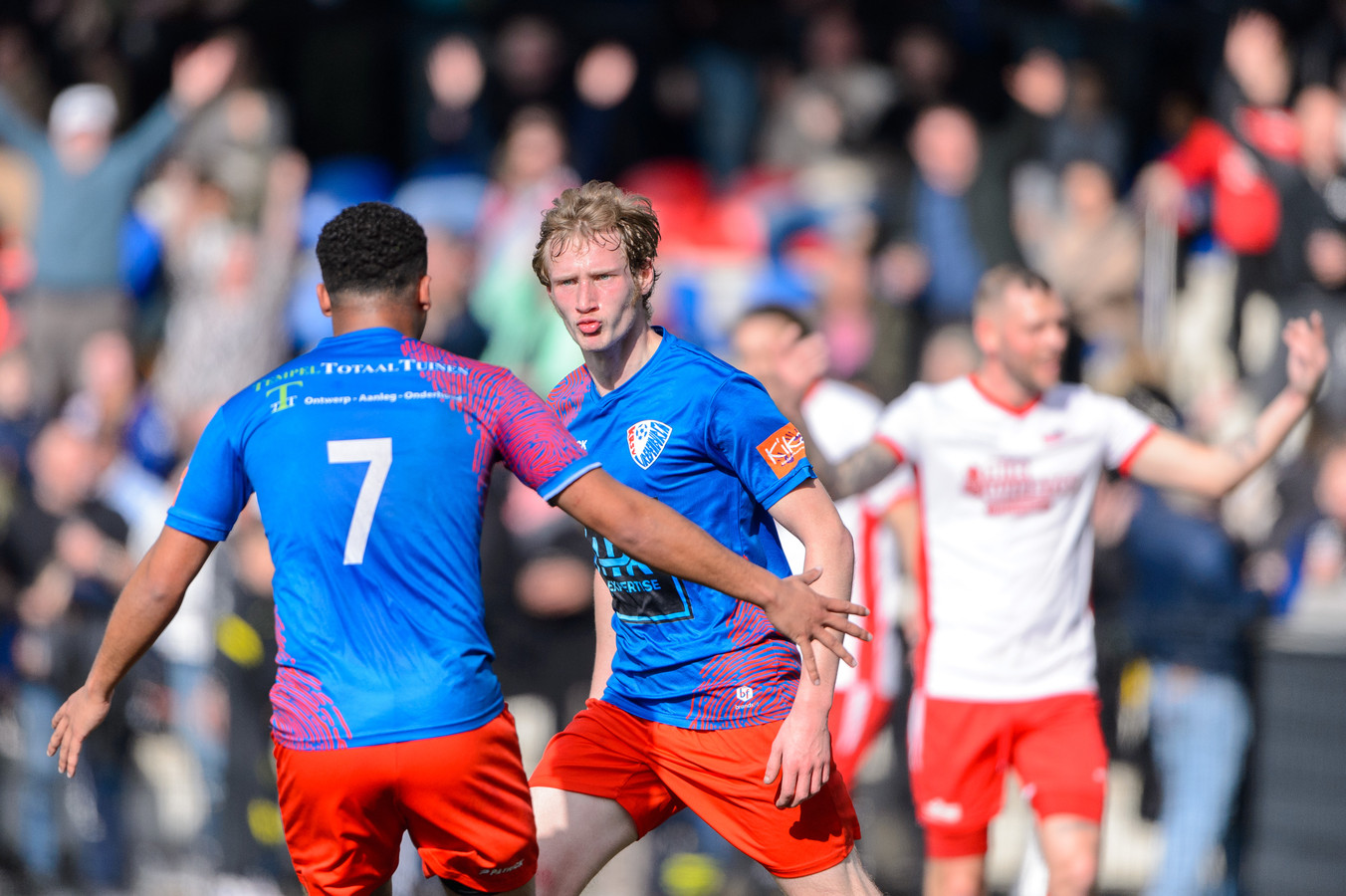 Eenzijdige ‘Slag om Rijswijk’ en trouwcadeau voor Te Werve-speler: lees ...