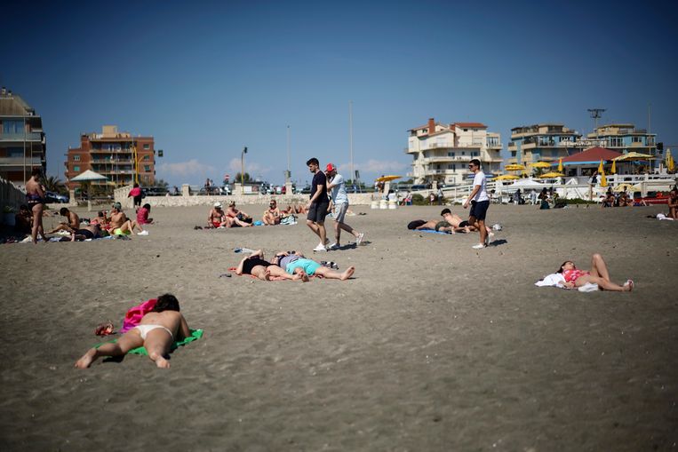 Hoe Kom Ik Aan Een Coronapaspoort En Nog Zes Vragen Het Parool