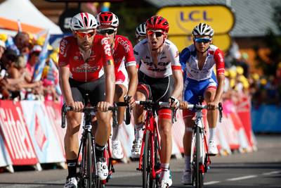 De Jongh ziet Mollema nog niet opgeven: 'Hij is een knokker'