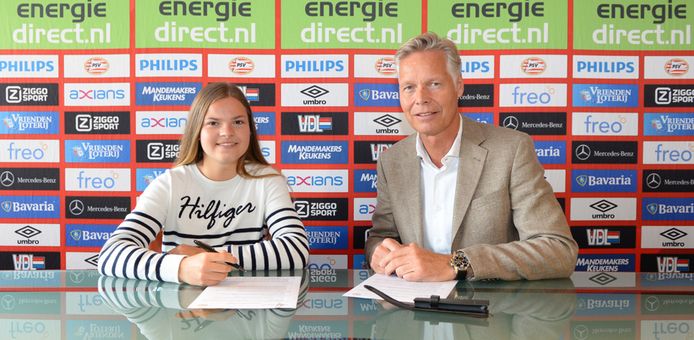 Veldhovense Van Dooren tekent voor twee jaar bij vrouwen PSV
