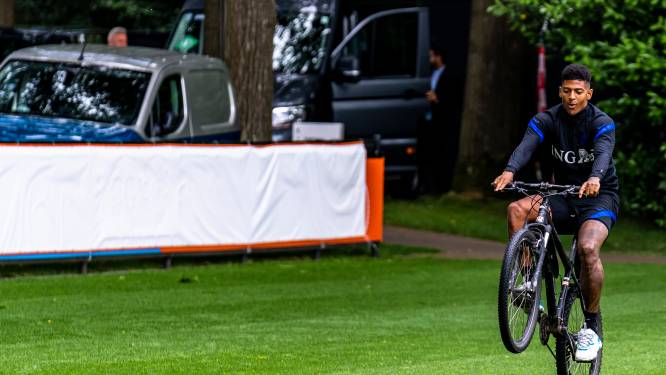 PSV fietst Van Aanholt binnen op huurbasis en spreekt met Galatasaray koopoptie af