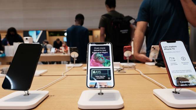 Apple verlaagt productie iPhone om chiptekort