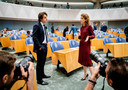 Jesse Klaver (Groenlinks) en Sophie Hermans (VVD) tijdens de eerste dag van de Algemene Politieke Beschouwingen, het debat na de Troonrede op Prinsjesdag.