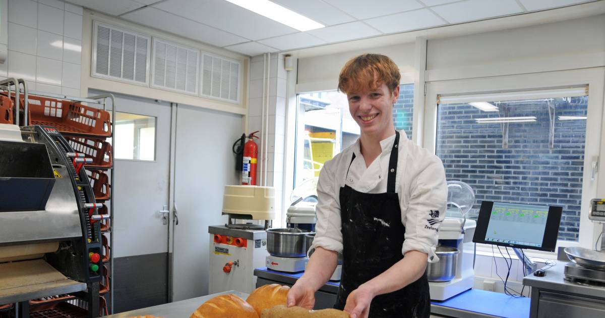 Sander Loman (19) uit Zonnemaire is Nederlands Kampioen brood bakken