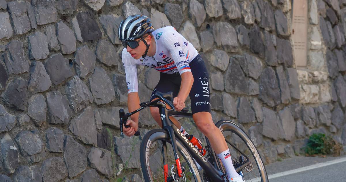 Tadej Pogacar voltooit hattrick en wint Ronde van Lombardije voor derde jaar op rij | Wielrennen