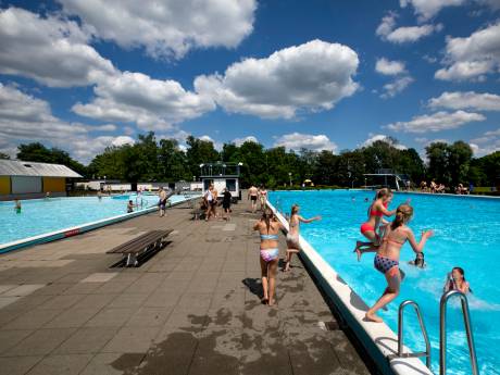 LEZERSBRIEVEN Ι  Compleet nieuw vakantiepark, midden in de natuur: hoe kan dat? Ι  Mijn zoon krijgt geen zorg, maar er gaat wel geld naar vluchtelingen