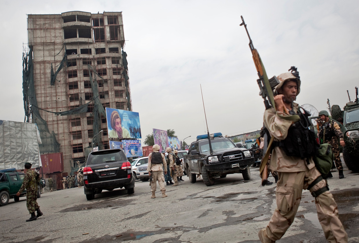 Strijders van Haqqani zouden bij een aanval op ambassades in Kabul twee weken geleden hulp hebben gehad van Pakistan. Beeld REUTERS