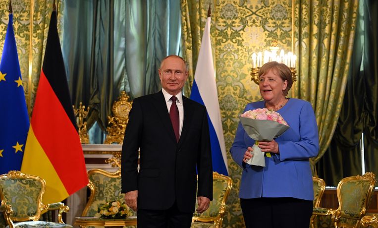 President Poetin en Merkel in Moskou in 2021. Beeld via REUTERS