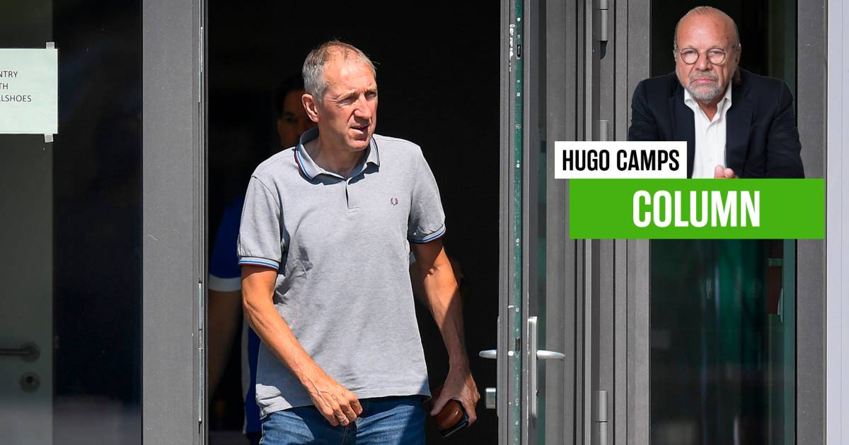 Hugo Camps: "Buitenlandse coaches brengen hun eigen staf mee. De vraag naar enig protectionisme ...