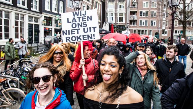 Sekswerkersprotest bij de Stopera. ‘Fijn dat u er bent,’ zegt Halsema