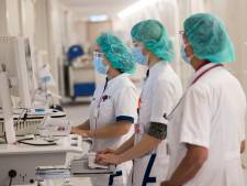 Coronagolf zwelt aan, waakzaamheid in West-Brabantse ziekenhuizen
