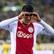 Ajax blijft door zwaarbevochten zege op Vitesse zicht houden op het kampioenschap