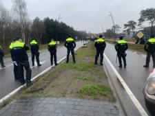 Vakantie in knel door boze boeren: reizigers Eindhoven Airport missen vlucht
