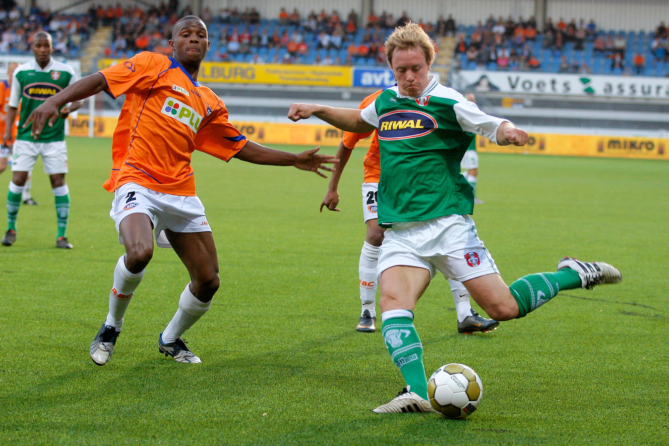 24 Helden van RBC pronken in Stadion de Luiten ‘Fijn dat supporters je