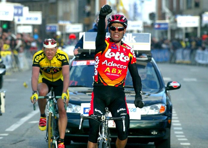 Peter Van Petegem zegevierde in 2002 voor de derde keer in de Omloop.