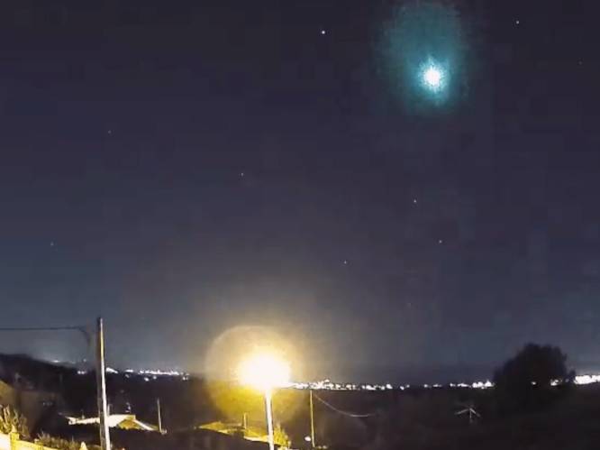 Prachtige meteoren verlichten hemel in Spanje