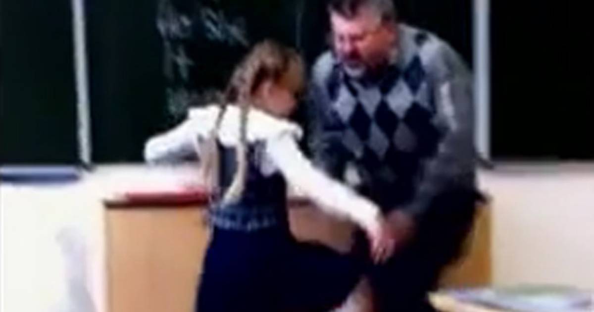 Заставили В Школе Сосать