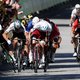 Het licht uit in de laatste rechte lijn: de gevaarlijkste manoeuvres tijdens Tour-sprints