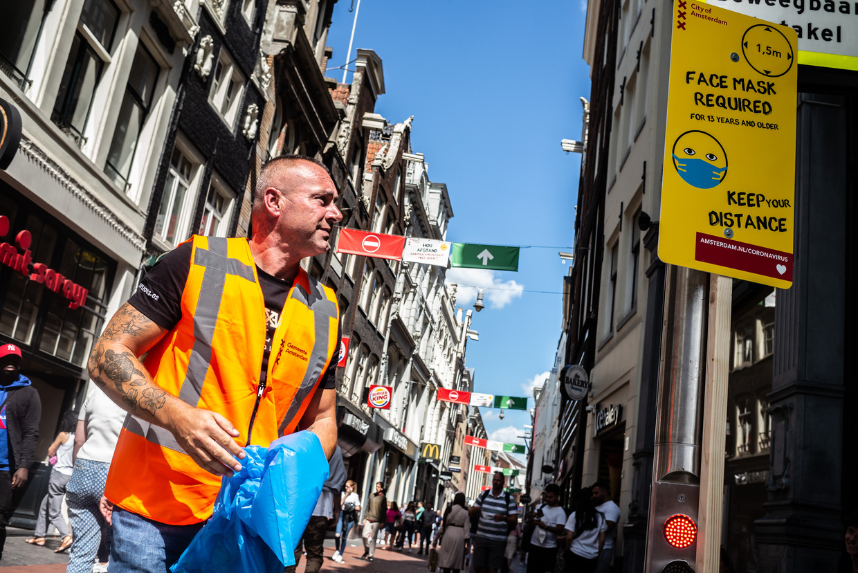 Mondkapjesplicht Amsterdam Gaat In Dit Moet Je Weten Het Parool