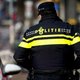 Alerte medeweggebruikers rijden stomdronken Nederlandse chauffeur klem en pakken autosleutels af