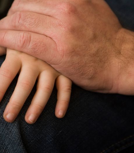Kinderverpleger Waalre vrijgesproken van ontucht, wel werkstraf voor kinderporno