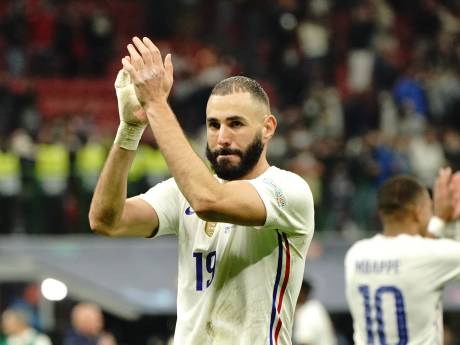 Affaire de la sextape: Benzema “ne sera pas exclu” des Bleus s’il est condamné