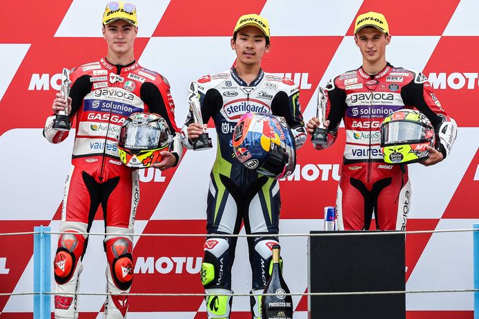 Dari kiri ke kanan: Izan Guevara, Ayomo Sasaki dan Sergio Garcia.