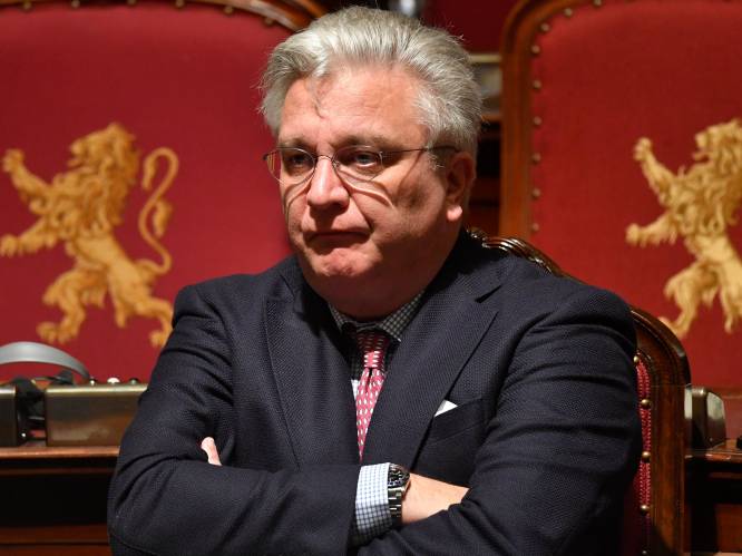 Advocaat prins Laurent klaagt over "onmogelijke" agenda van hoorzitting in de Kamer, maar vangt bot
