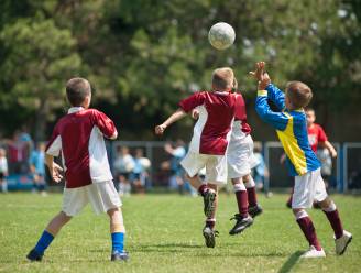 Jongeren kunnen tijdens paasvakantie weer gratis voetballen aan Den Uyt