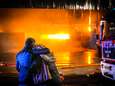 TERUGLEZEN | Verslagenheid door grote brand Aalten, bedrijfspand verwoest: ‘Het is een ramp’