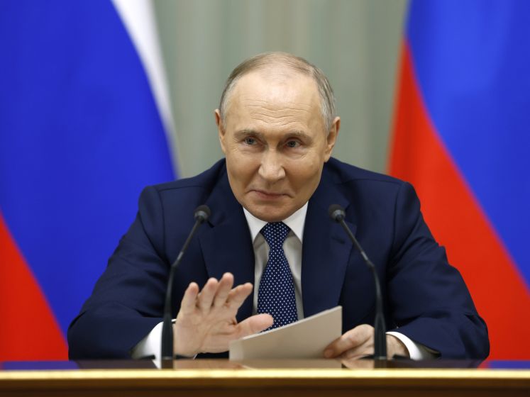 Ruslandken­ners zien Poetin voorlopig niet vertrekken: ‘Maar verlies Krim zou te gevoelige nederlaag zijn’