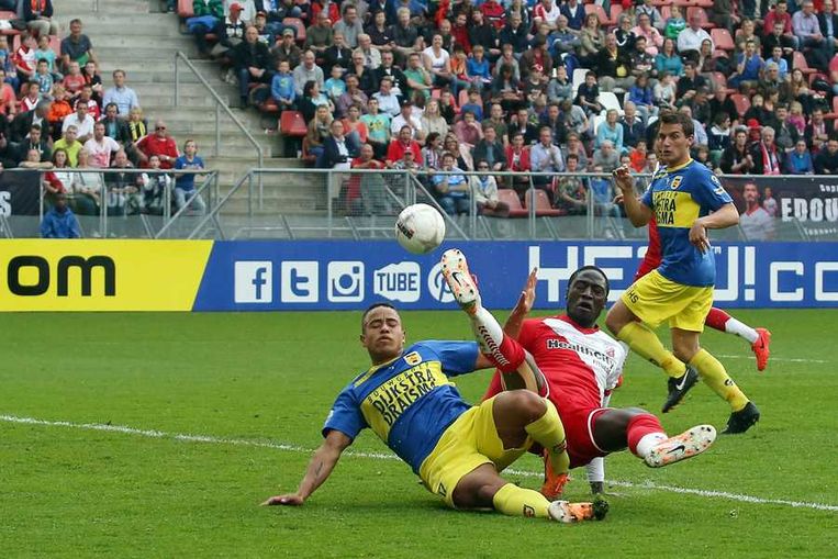 Mulenga bezorgt FC Utrecht zege op Cambuur | Trouw