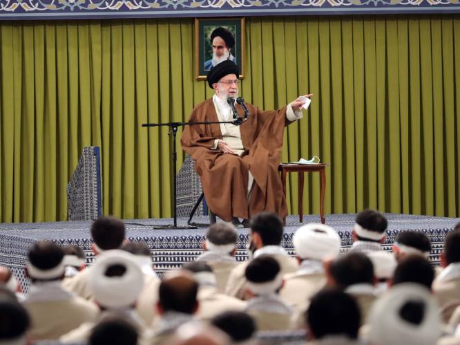 Nicht van Iraanse ayatollah opgepakt na kritiek op regime