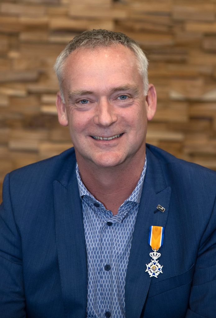 Henk Sengers werd onderscheiden als Lid in de Orde van Oranje-Nassau.