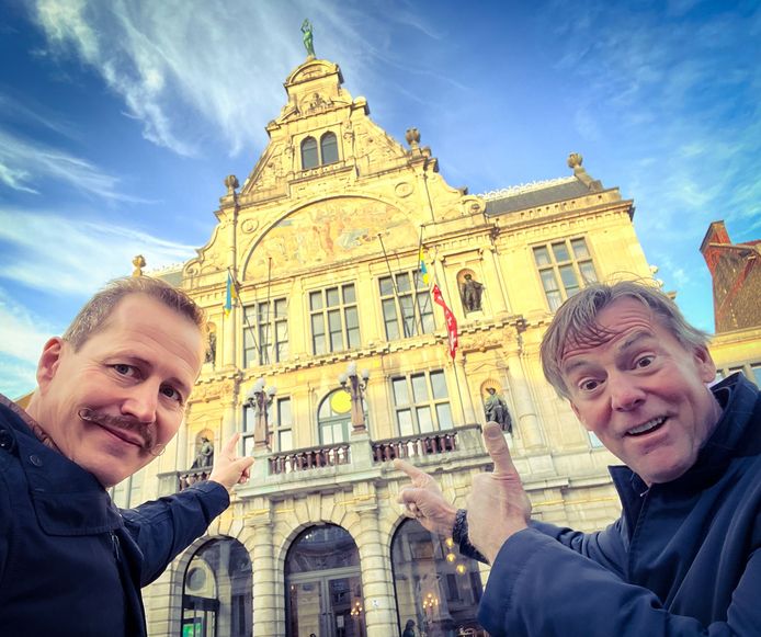 Joël Verheyden en Guy Reynebeau zitten zondag opnieuw met hun Speakers Corner in het NTGent