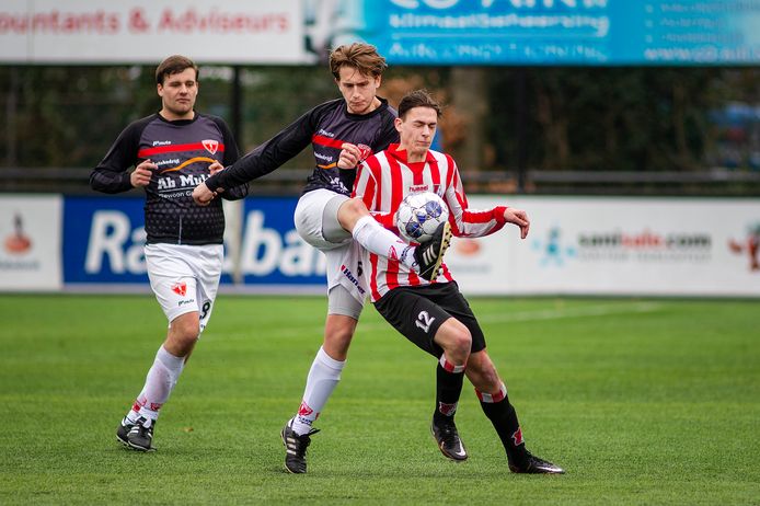 Robur et Velocitas bleek zondag met 2-0 te sterk voor Albatross.